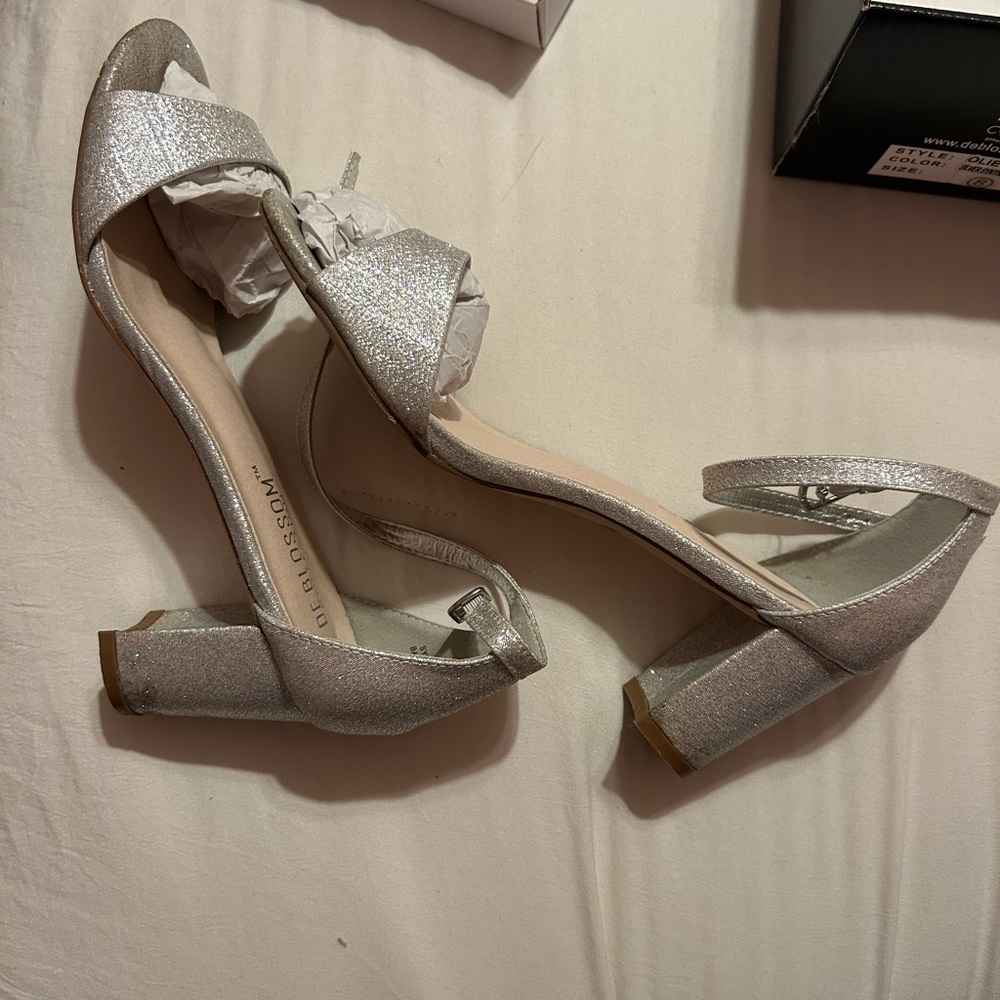 Woman’s Silver Glitter Heels